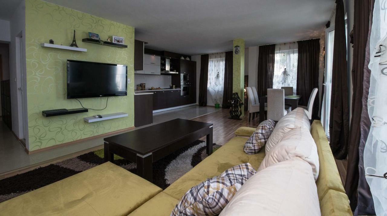 Apartment Cherry Garden1 Nesebar